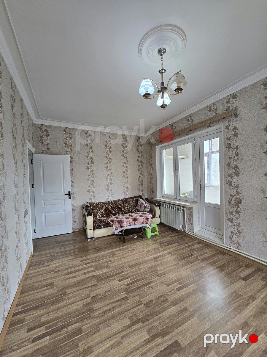 Satılır 2 otaqlı köhnə tikili 45 m² — Mənzil, Bakı (2)