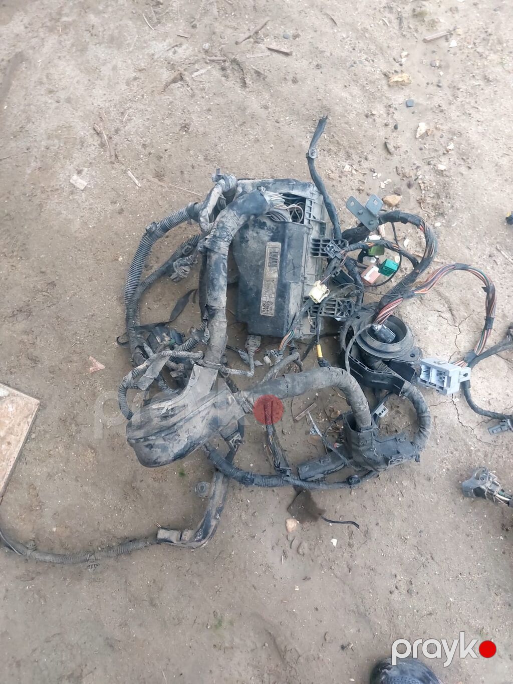 Hyundai h1 ehtiyat hisseleri islemis orijnal Tərkib: - A/C — Isitmə və kondisionerlər, Bakı (8)