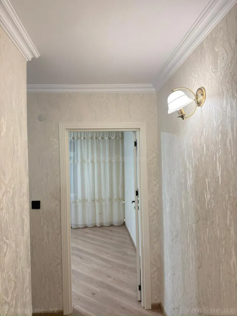 Satılır 1 otaqlı Mənzil Köhnə tikili 35 m² Bakı, Sabunçu r., Bakıxanov — Bakı