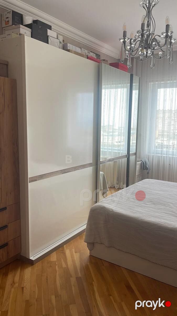 Satılır 5 otaqlı köhnə tikili 110 m² — Mənzil, Bakı (8)