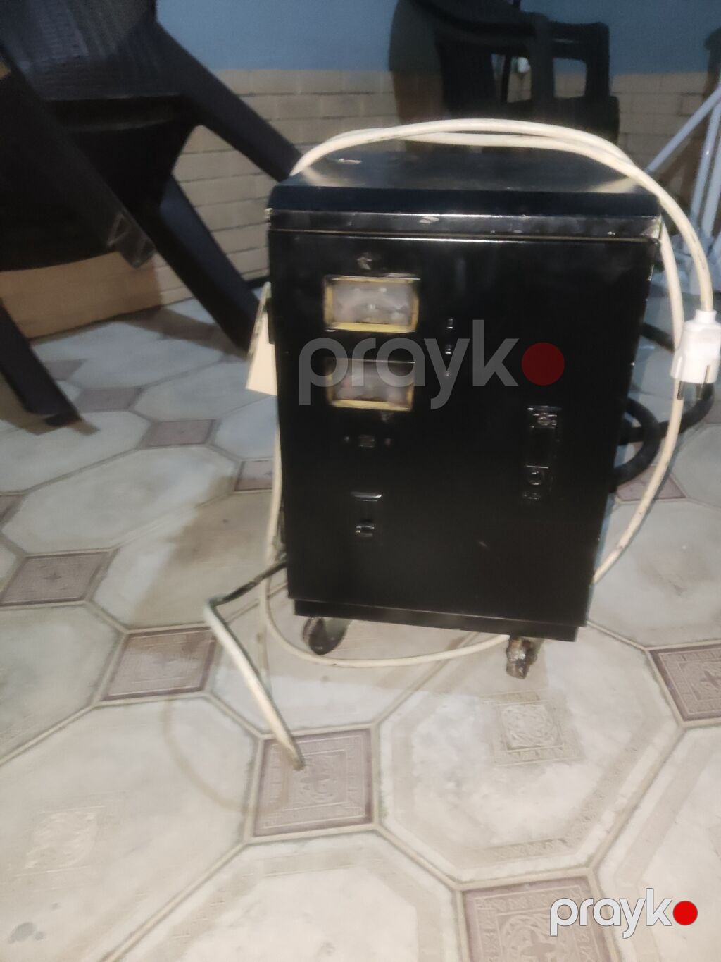 İşlənmiş, Ev üçün, 1 faza, Gərginliy stabilizatoru, 220 V — Gərginlik stabilizatoru, Digah (4)