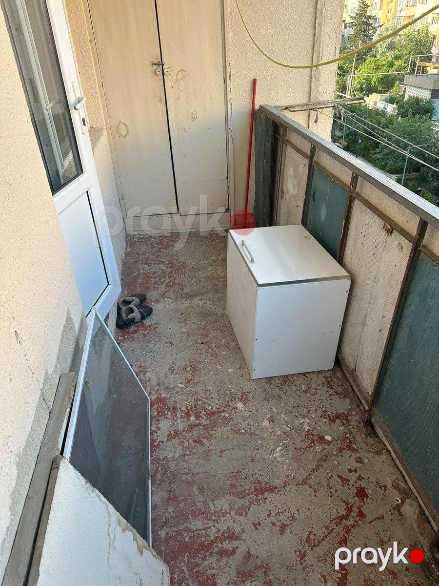Satılır 1 otaqlı köhnə tikili 45 m² — Mənzil, Bakı (11)