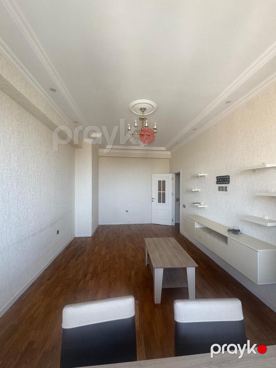Satılır 2 otaqlı köhnə tikili 74 m² — Mənzil, Bakı (7)