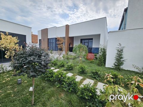 Satılır 4 otaqlı həyət evi/bağ evi 200 m² — Bakı