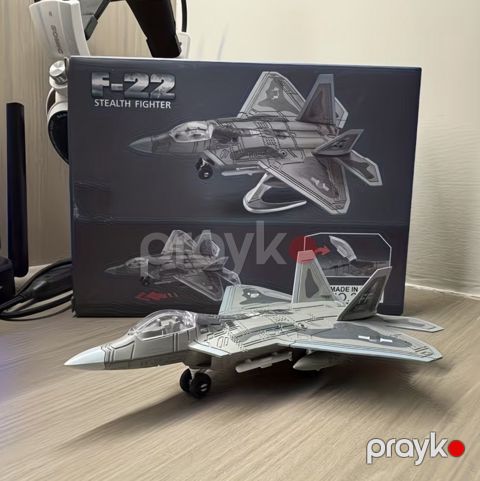 F-22 raptor qırıcı təyyarə modeli — Bakı