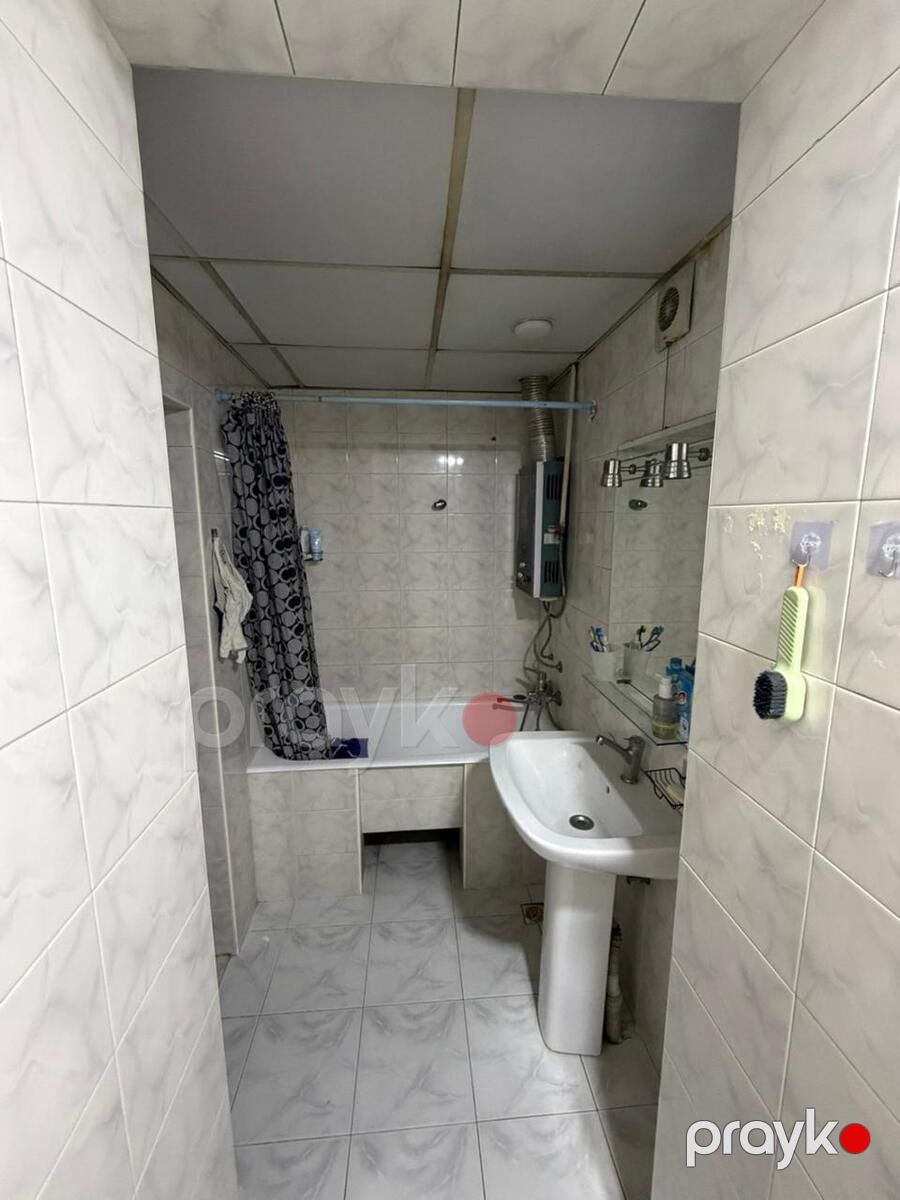 Satılır 2 otaqlı köhnə tikili 62 m² — Mənzil, Bakı (7)