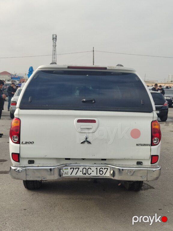 Mitsubishi L200, 2.5 L, 2015 il, 350 000 km — Avtomobillər, Bakı (5)