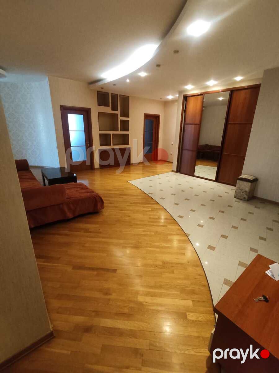 İcarəyə verilir 4 otaqlı yeni tikili 220 m² — Mənzil, Bakı (8)