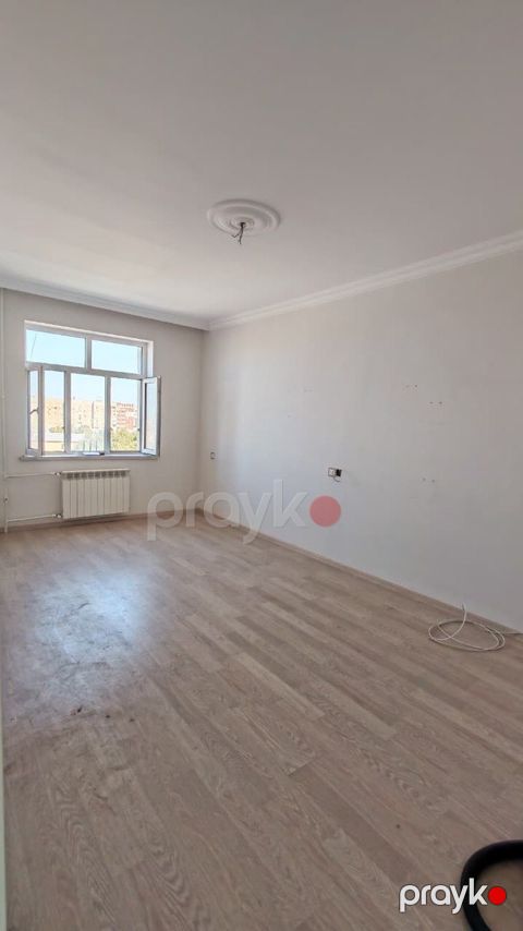 Satılır 2 otaqlı köhnə tikili 60 m² — Bakı