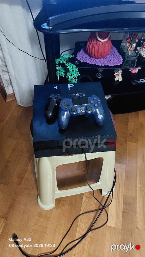 Sony PlayStation 4 (PS4) – FAT model - Daxili yaddaş: 500 GB (sistemdə — Bakı