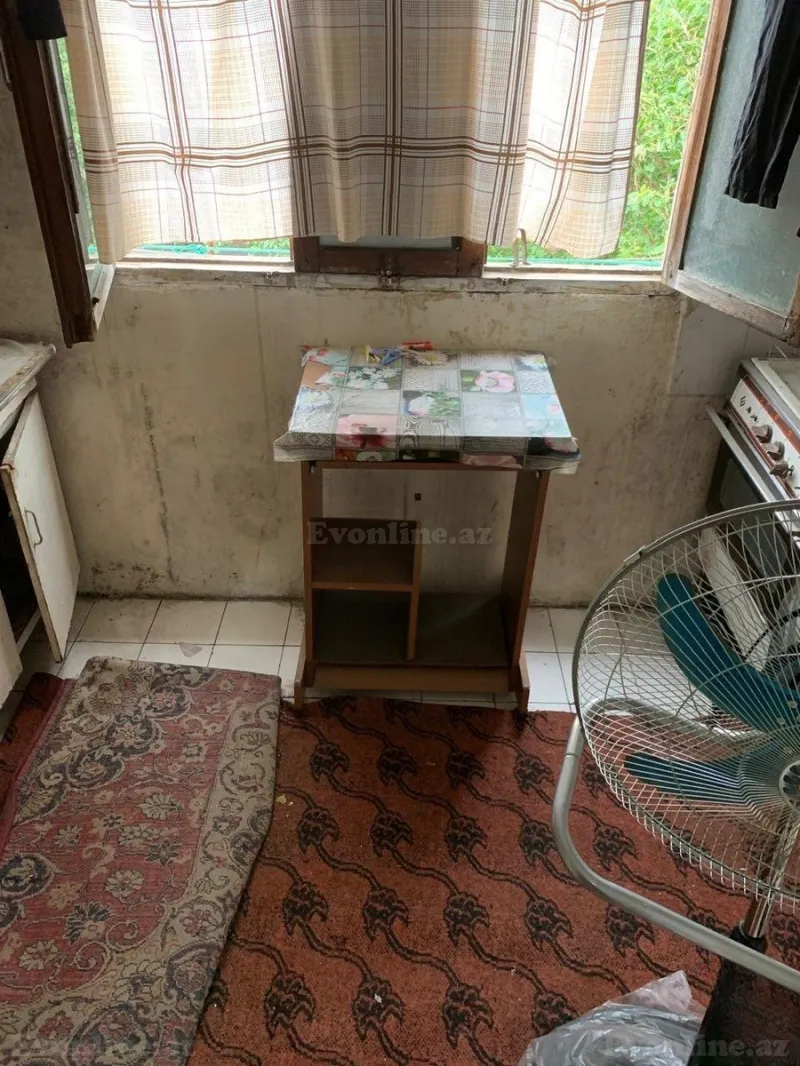 Satılır 2 otaqlı Mənzil Köhnə tikili 35 m² Bakı, Nizami r., Neftçilər m., 8-ci kilometr — Mənzil, Bakı (8)