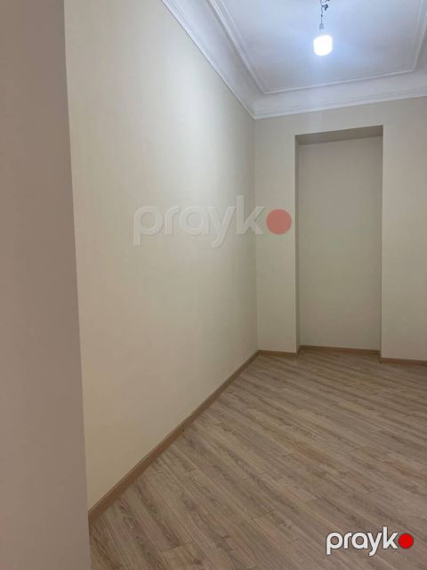 İcarəyə verilir 4 otaqlı ofis 68 m² — Bakı