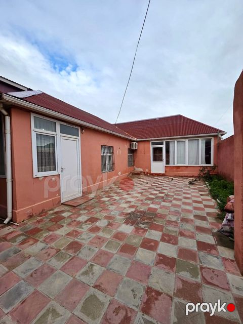 Satılır 4 otaqlı həyət evi/bağ evi 140 m² — Bakı