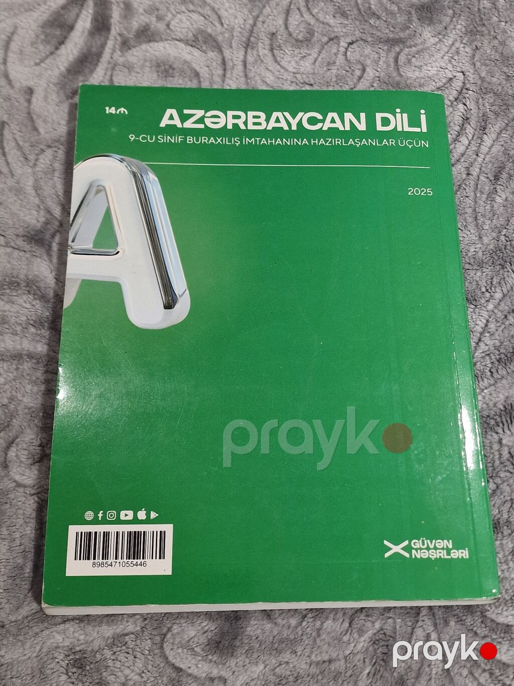 Kitab yaxşı vəziyyətdədir. 1-2 səhifəsi karanlaşla yazılıb. 14 azn-ə — Ofis mebeli, Bakı (2)