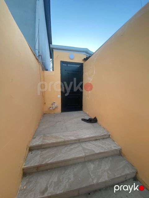 Həyət evi, Binəqədi qəs — Bakı