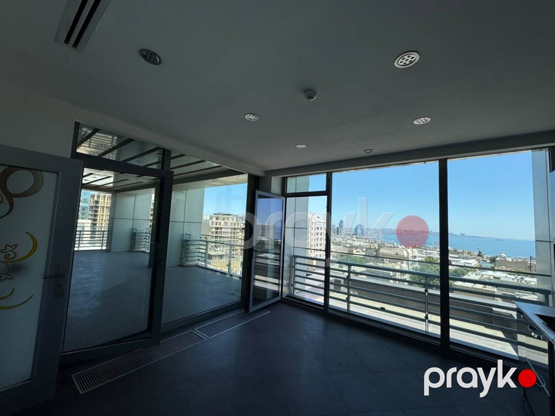 Satılır 4 otaqlı yeni tikili 320 m² — Mənzil, Bakı (8)