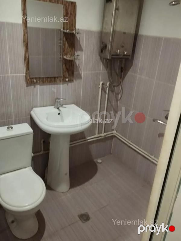 Satılır 1 otaqlı Bina evi menzil (Köhnə tikili), 32 m², 8-ci mikrorayon — Mənzil, Sumqayıt (4)