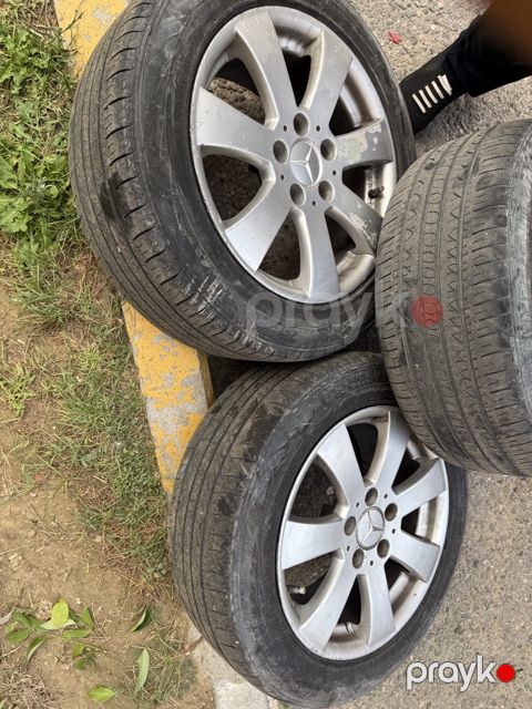 Mercedes təkərləri 215/55 R16 — Bakı