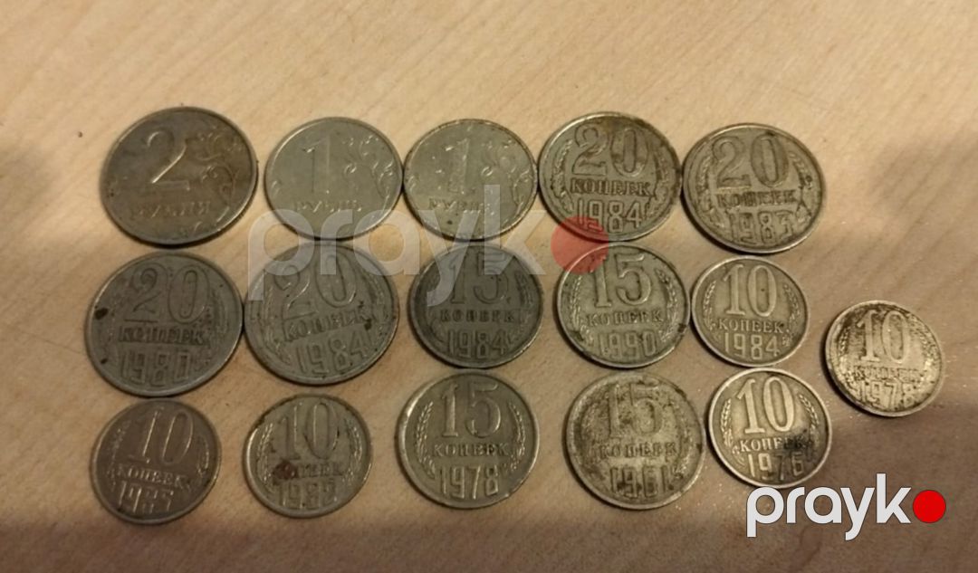Pullar — Kolleksiyalar, Bakı (2)
