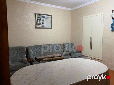 Kirayə Veilir — 2 Otaqlı Eşyalı EV Məkan: [8 noyabr prospekti — Bakı