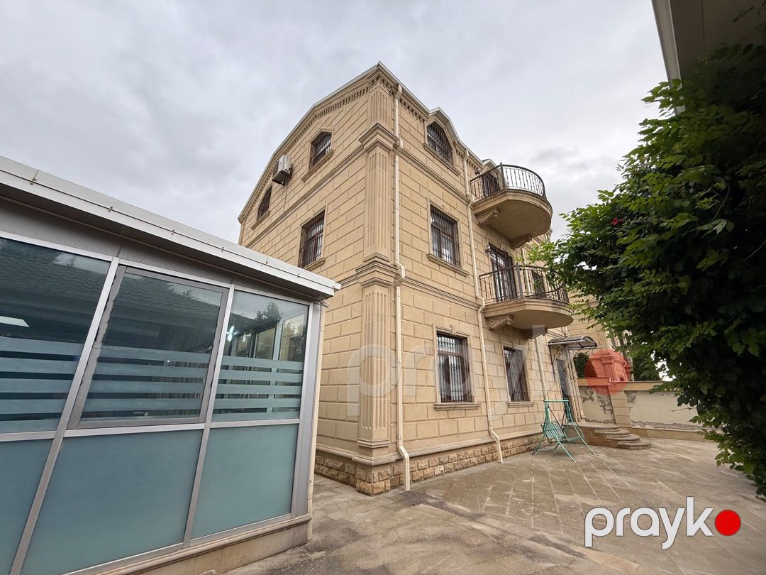 Satılır 5 otaqlı həyət evi/bağ evi 300 m² — Ev, villa, Bakı (2)