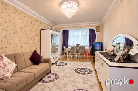 Satılır 4 otaqlı köhnə tikili 105 m² — Bakı