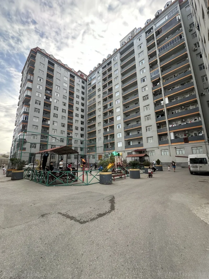 Satılır 3 otaqlı Mənzil Köhnə tikili 86 m² Bakı, Abşeron r., Masazır — Bakı