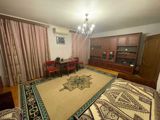 Satılır 4 otaqlı köhnə tikili 100 m² — Namiq bəy — Mənzil