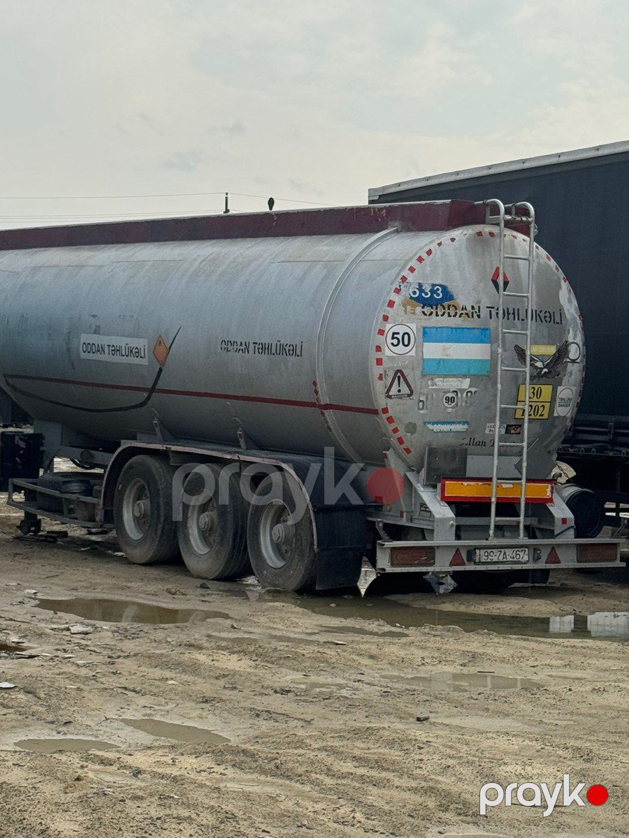 Tanker yanacaq daşıyan çən, 1989 il — Yük avtomobilləri və qoşqular, Bakı (2)