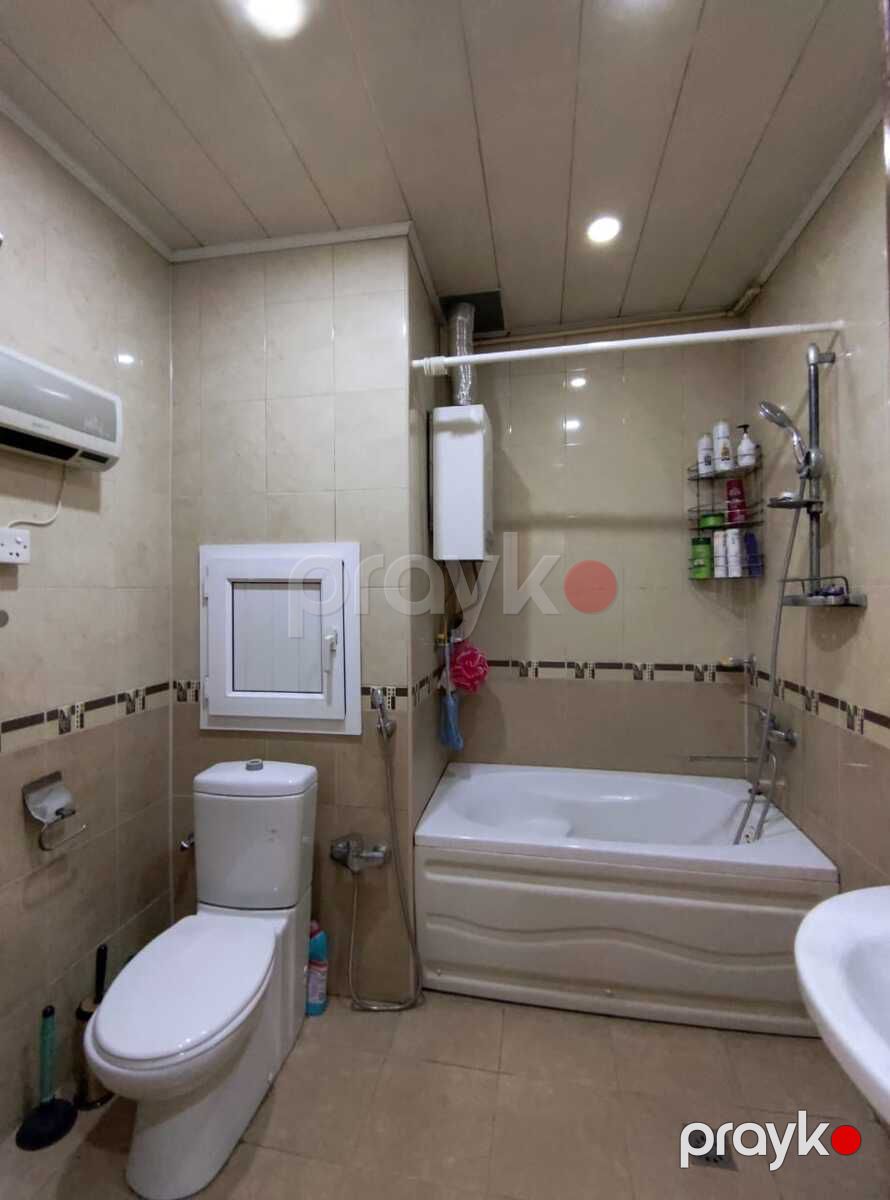 Satılır 4 otaqlı köhnə tikili 110 m² — Mənzil, Bakı (7)