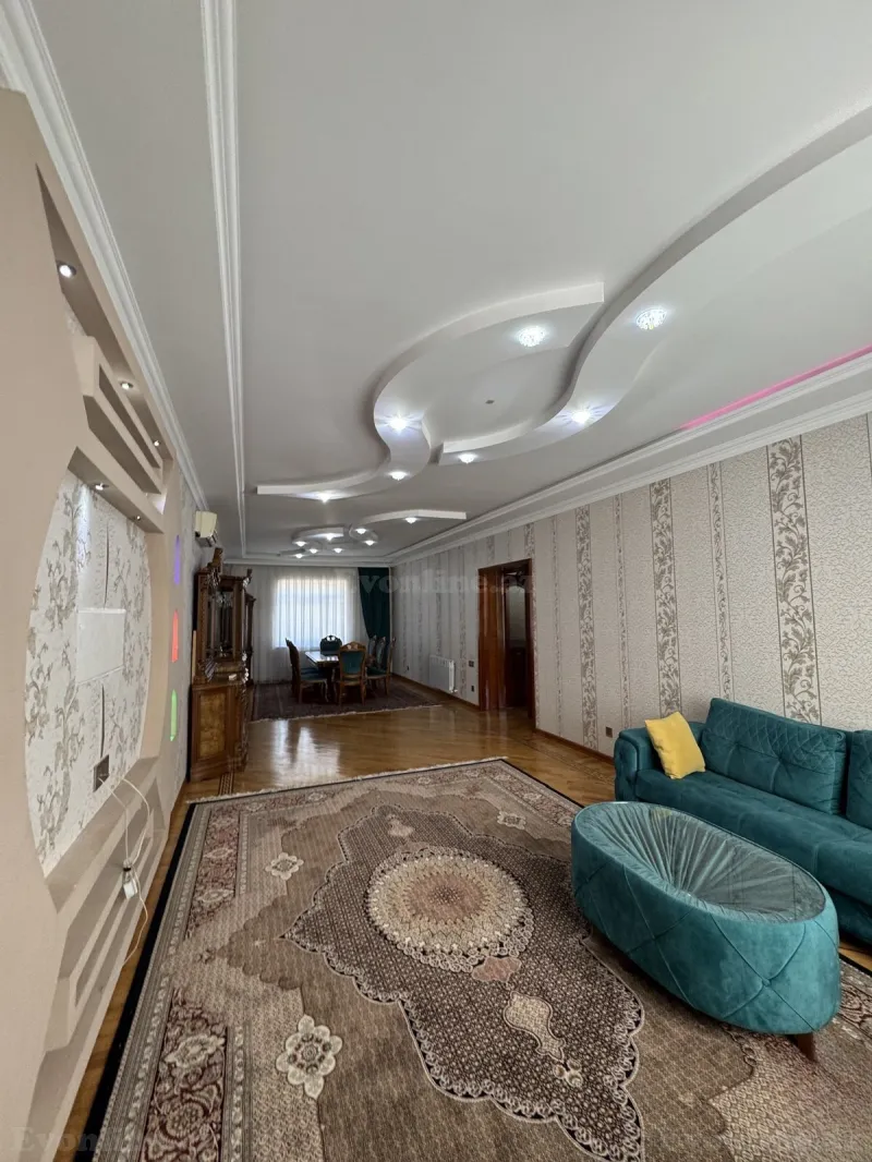 Satılır 6 otaqlı Həyət evi 450 m² Xırdalan — Xırdalan