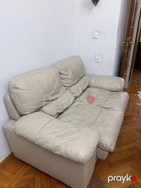 Divan, İşlənmiş, Açılmayan, Bazasız, Dəri, Çatdırılma yoxdur — Bakı