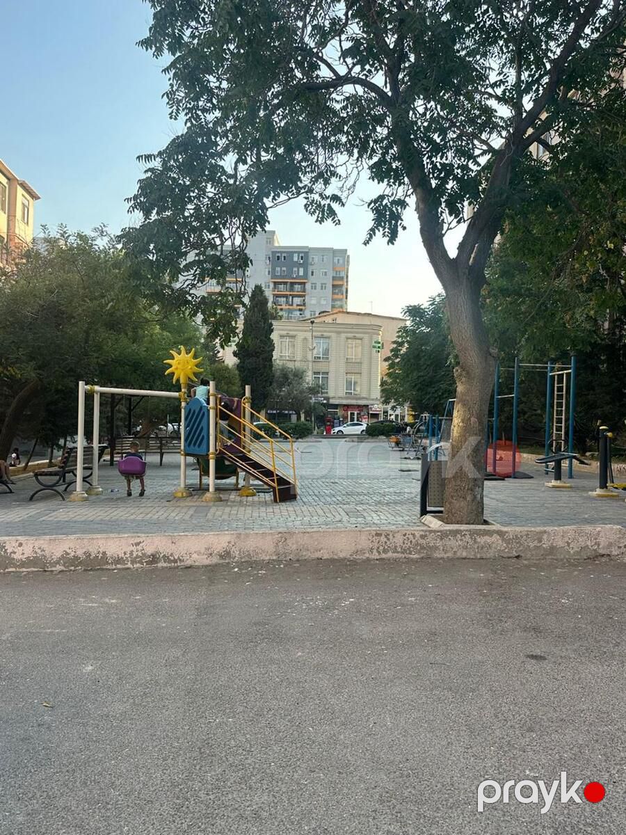 Satılır 1 otaqlı köhnə tikili 33 m² — Mənzil, Bakı (2)