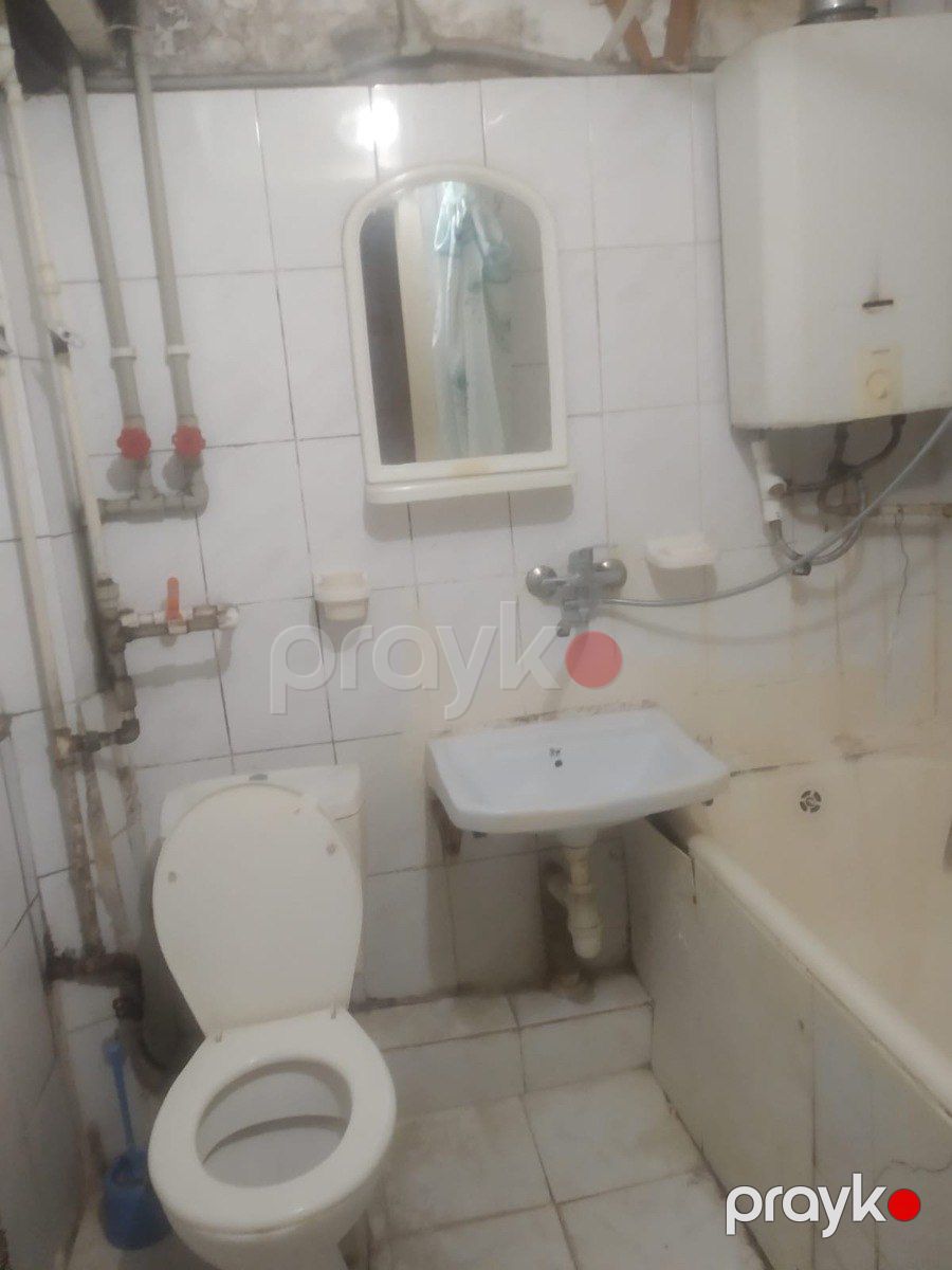 Satılır 2 otaqlı köhnə tikili 65 m² — Mənzil, Bakı (3)