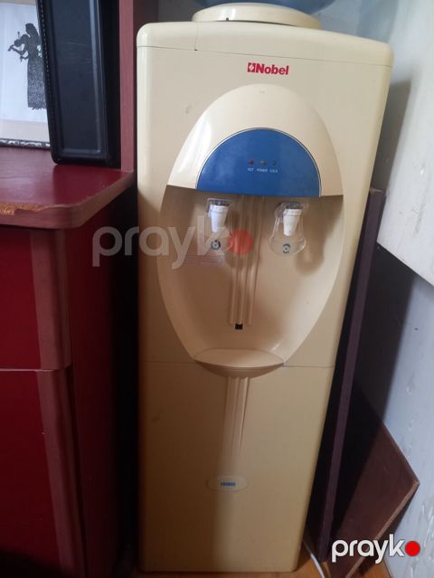 Su üçün dispenser Aşağısında soyuducusu da var. 70 azn — Mehdiabad