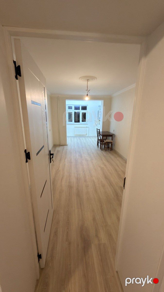 Satılır 2 otaqlı köhnə tikili 50 m² — Mənzil, Bakı (8)
