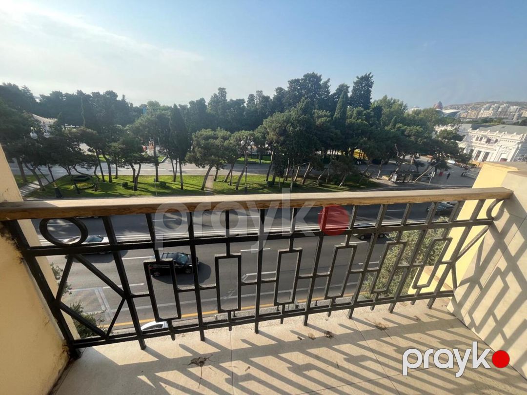 Satılır 2 otaqlı köhnə tikili 85 m² — Mənzil, Bakı (6)