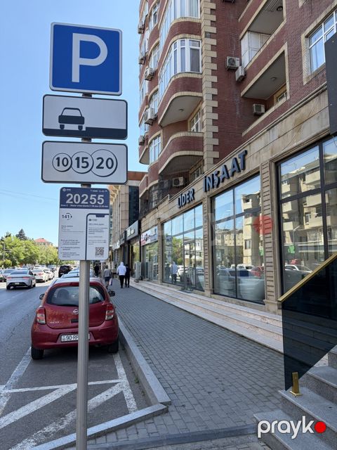 Satılır obyekt 650 m² — Bakı