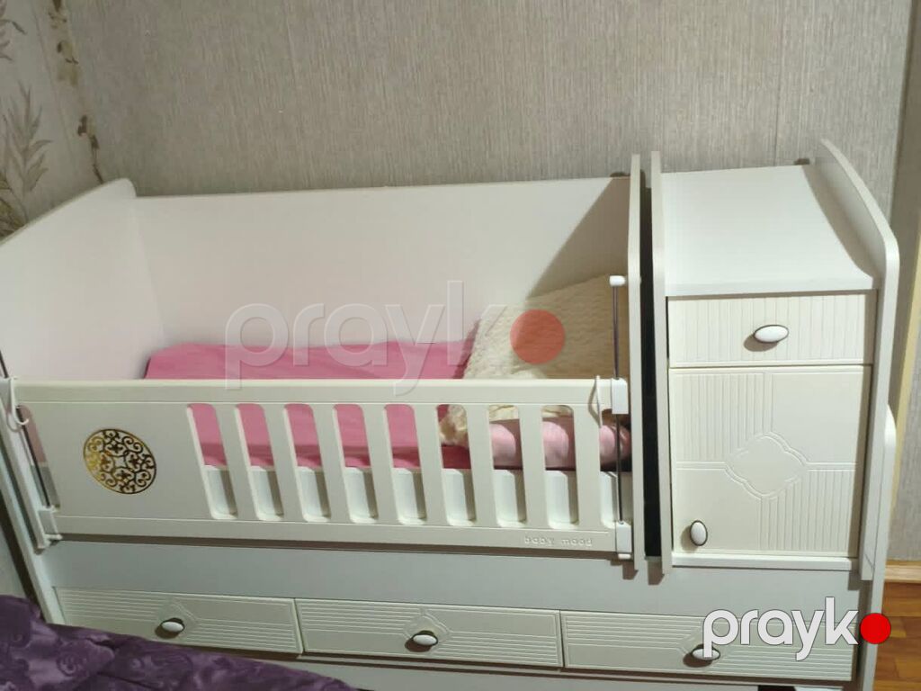 Beşik 55 azn satılır heç bir problemi yoxdur matras da üzrində — Bəşikləri, Mehdiabad (2)