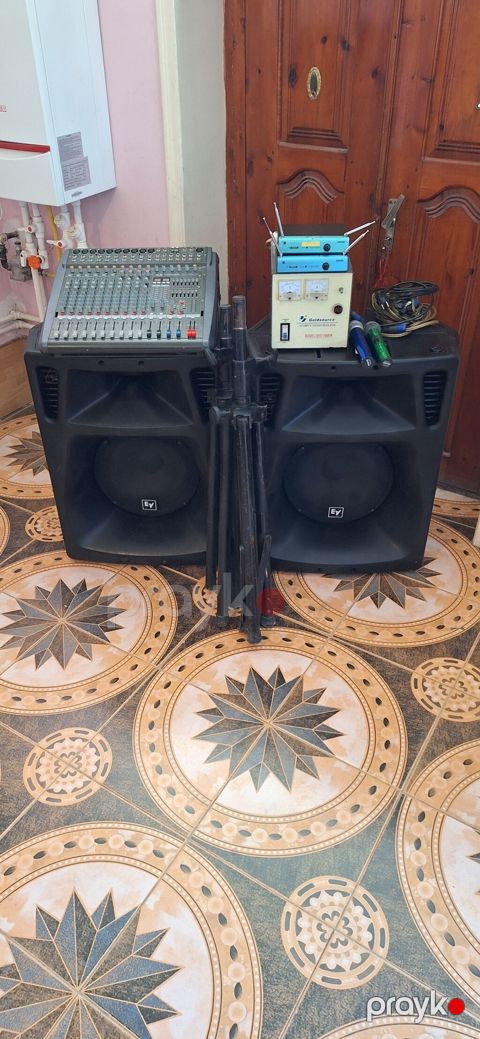 1)OriginalAmerika Electro voice Sx 500+ kalonka 2)Dynacord 1000-2 — Şəmkir