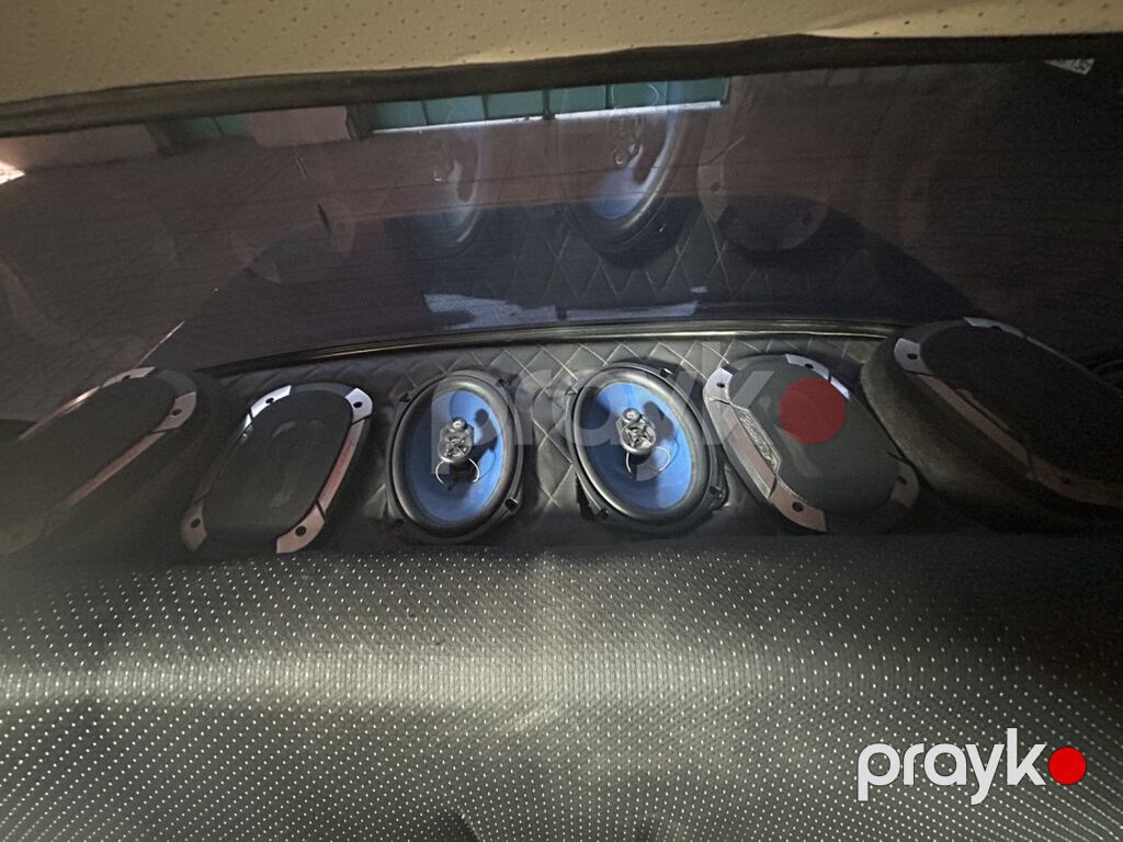 Pioneer DEH‑S12 seriyası avtomobil maqnitofonu və arxa polkada akustik — Avtomobil akustikası, Şəmkir (2)
