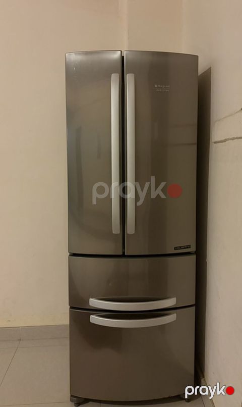 İşlənmiş 4 qapılı Hotpoint Ariston Soyuducu Satılır, rəng - Boz — Bakı