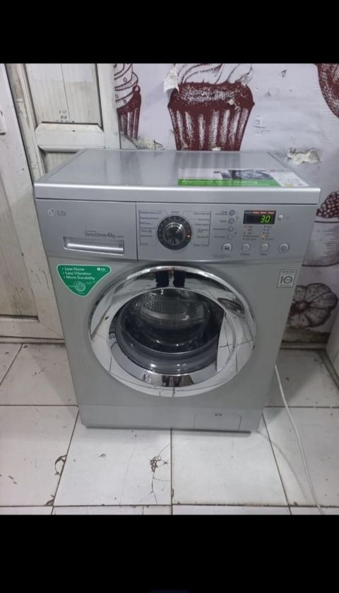 Paltaryuyan LG 6 kq 220 azn Yaxşı işlək vəziyyətdədi, heç bir — Bakı
