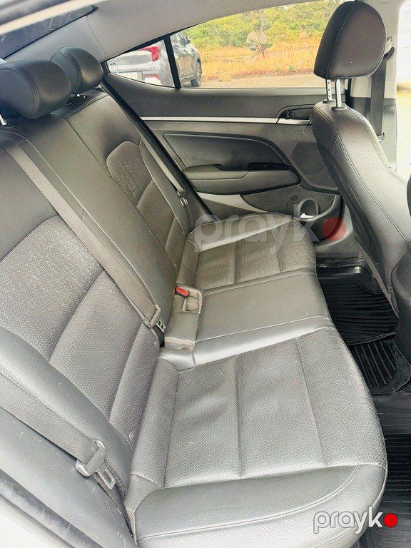 Hyundai Avante, 1.6 L, 2016 il, 246 000 km — Avtomobillər, Bakı (9)