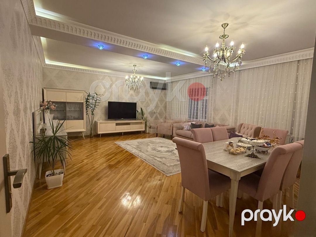 Satılır 5 otaqlı köhnə tikili 110 m² — Mənzil, Bakı (2)