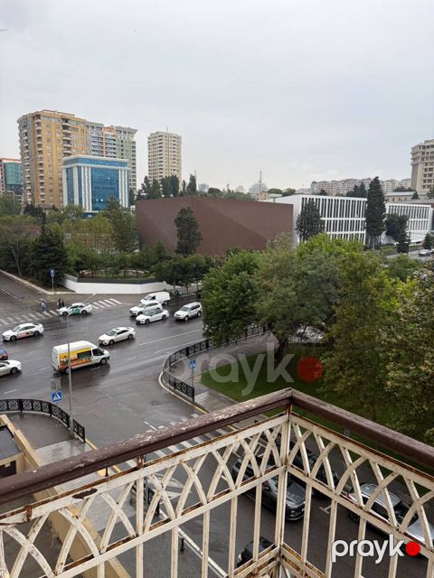 İcarəyə verilir 2 otaqlı köhnə tikili 70 m² — Bakı