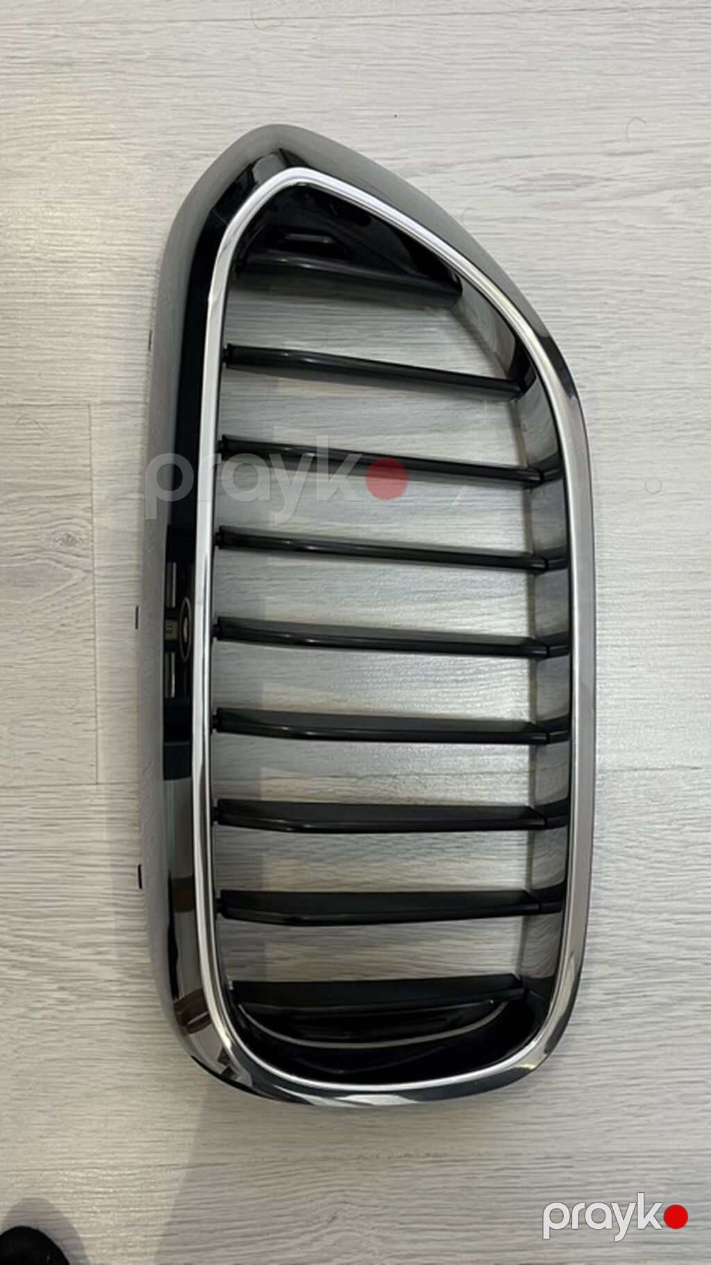 BMW G30ön radiator barmaqlığı (sağ/sol tək hissə),ustden cixmaideal — Kuzov hissələri, Bakı (2)
