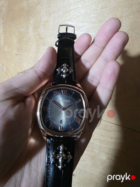 "Cartier" qol saatı. Yenidir. Cəmi 9 manata. Əla saatdır. Dəyərindən — Bakı
