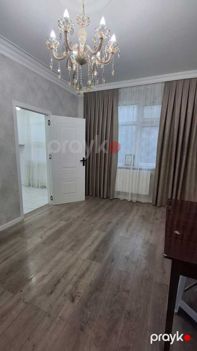 Satılır 2 otaqlı köhnə tikili 45 m² — Mənzil, Bakı (2)