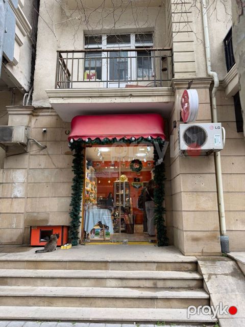 Satılır obyekt 67 m² — Bakı